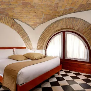 Termini Apartahotel